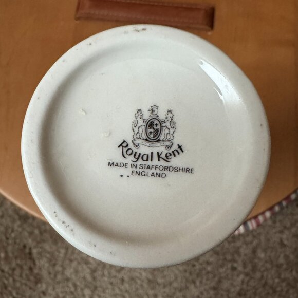 #3 Royal Kent White w/Blue Forget-Me-Nots Porcelain Bud Vase - Picture 8 of 9